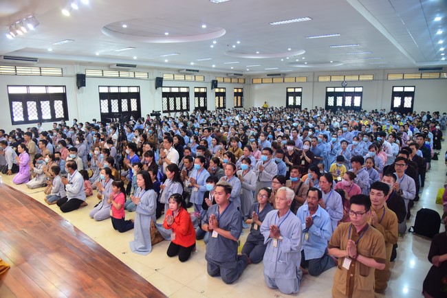 The 1st Three-Jewel Refuge Ceremony in 2021